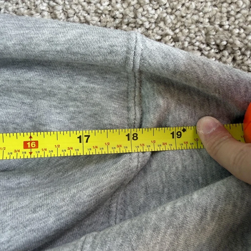 Nike Hoodie Mens Medium Gray Fleece Pullover Logo Kangaroo Pocket Sweatshirt